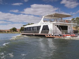 White Houseboats