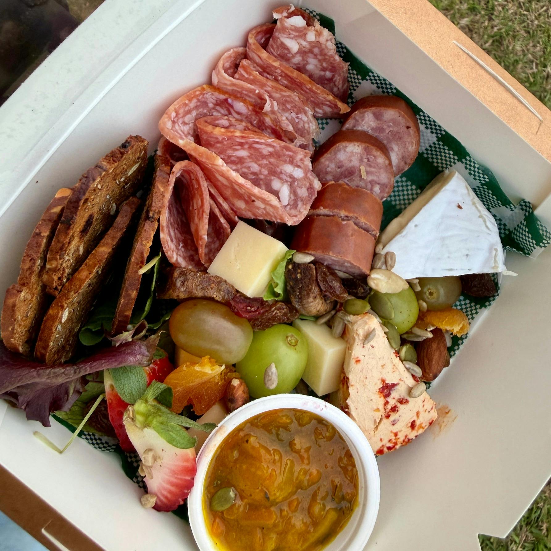 Grazing box