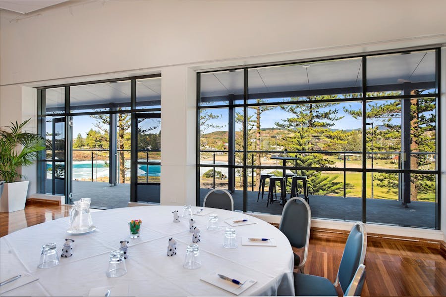 Norfolk Room - Overlooking Surf Beach, Kiama