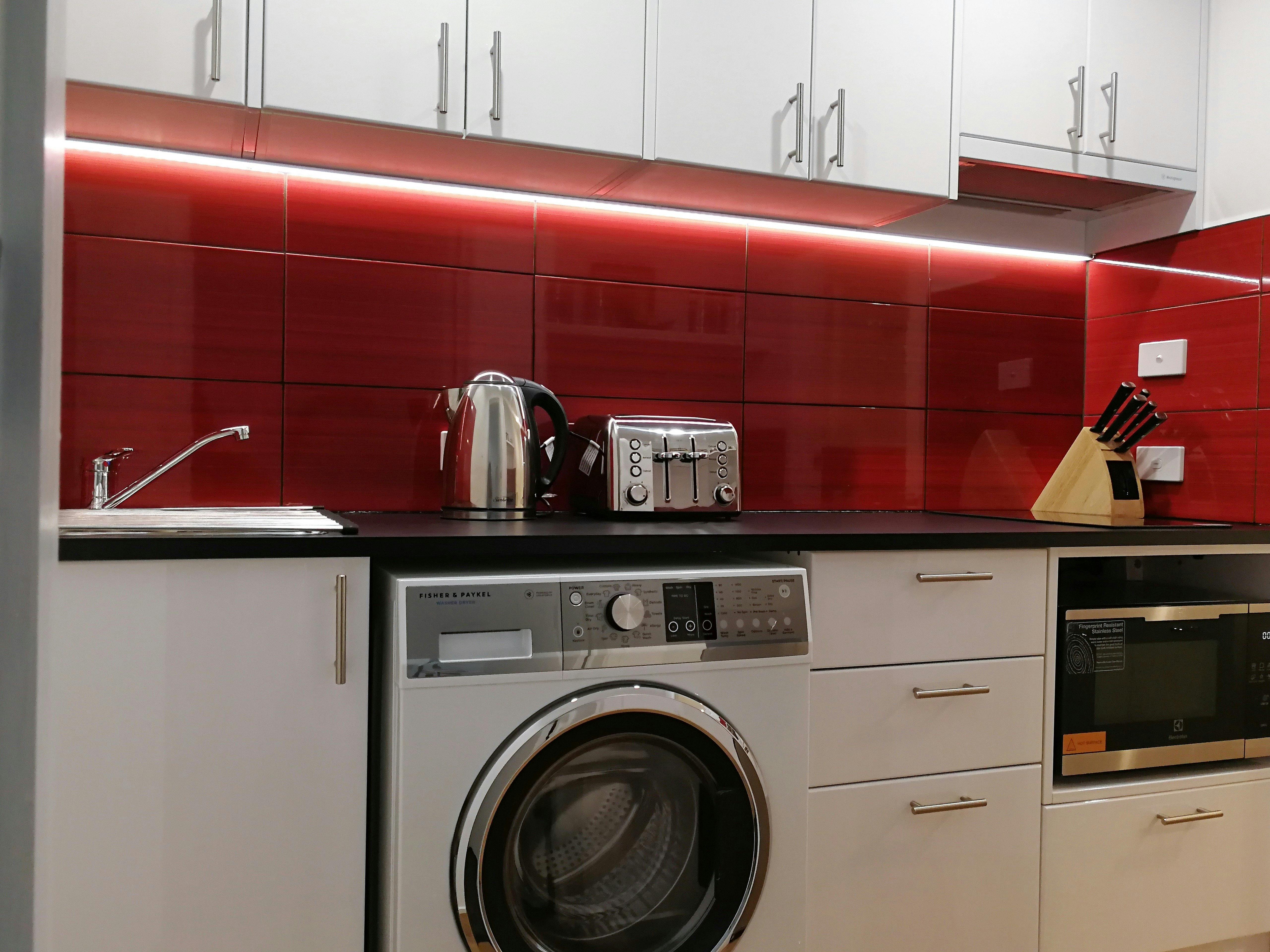 Apt 4 kitchenette/laundry