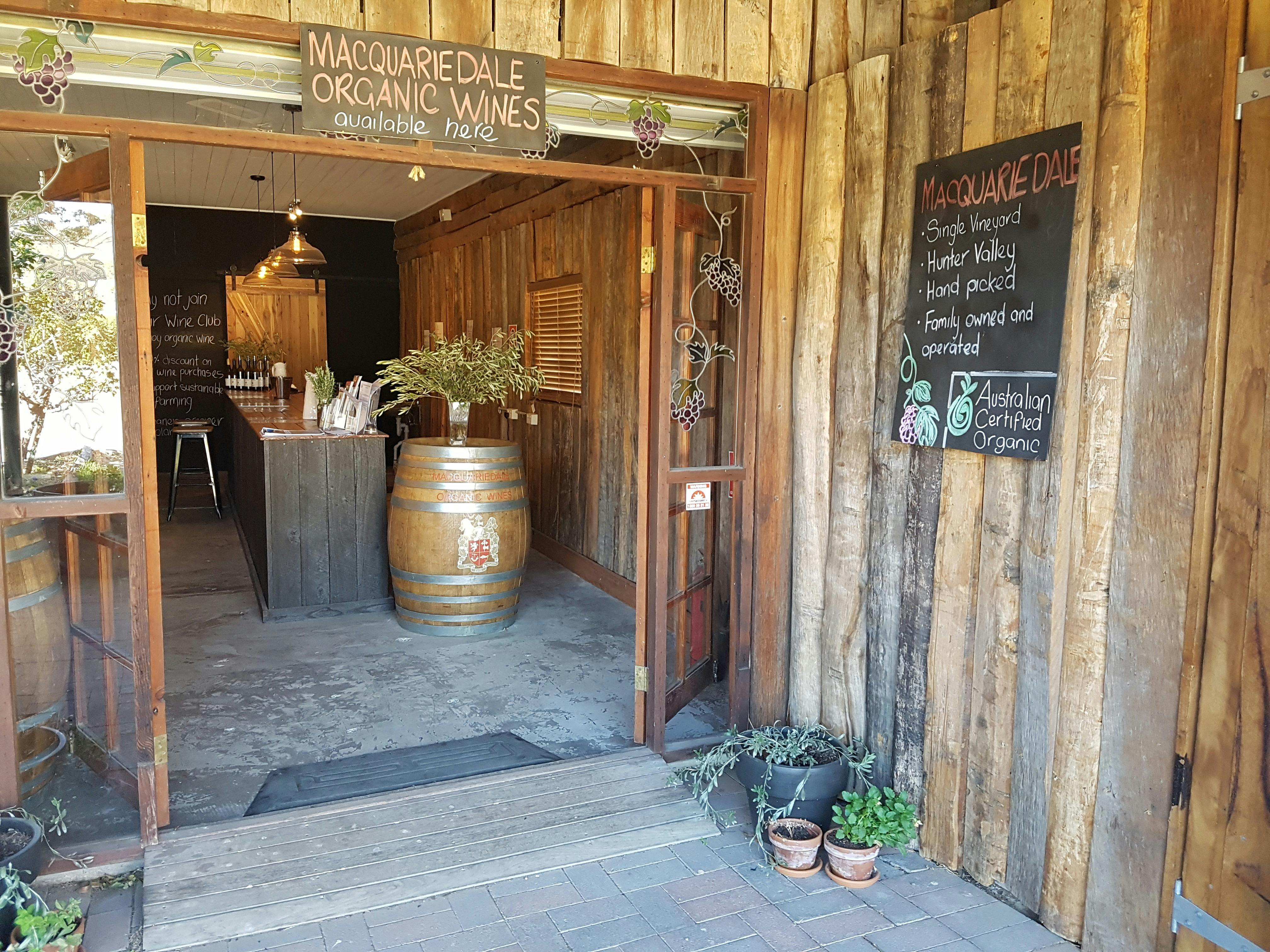 Macquariedale Organic Wines at Pokolbin NSW Holidays &