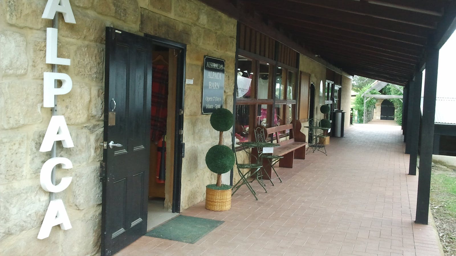 Australian Alpaca Barn - Pokolbin