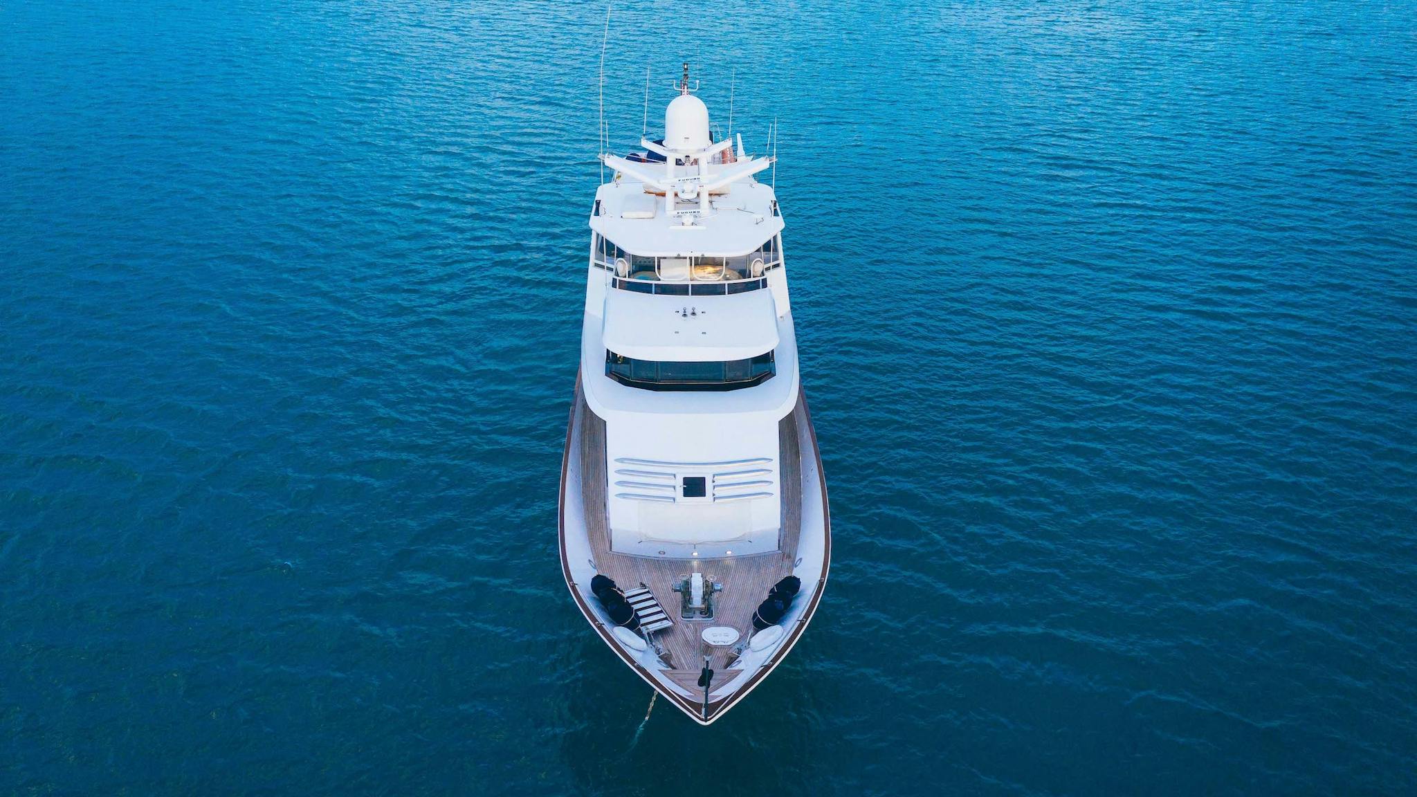 Whitsundays YOTSPACE superyacht sole charters Whitsundays YOTSPACE superyacht sole charters