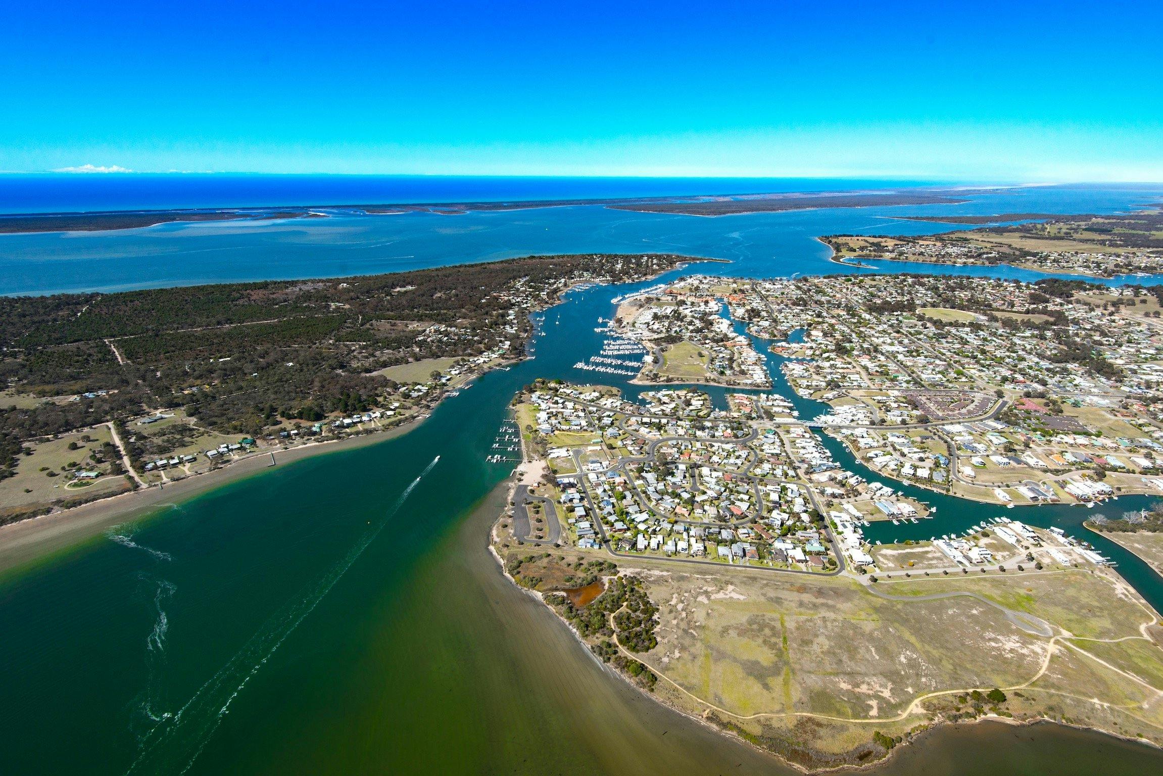 Paynesville and Raymond Island