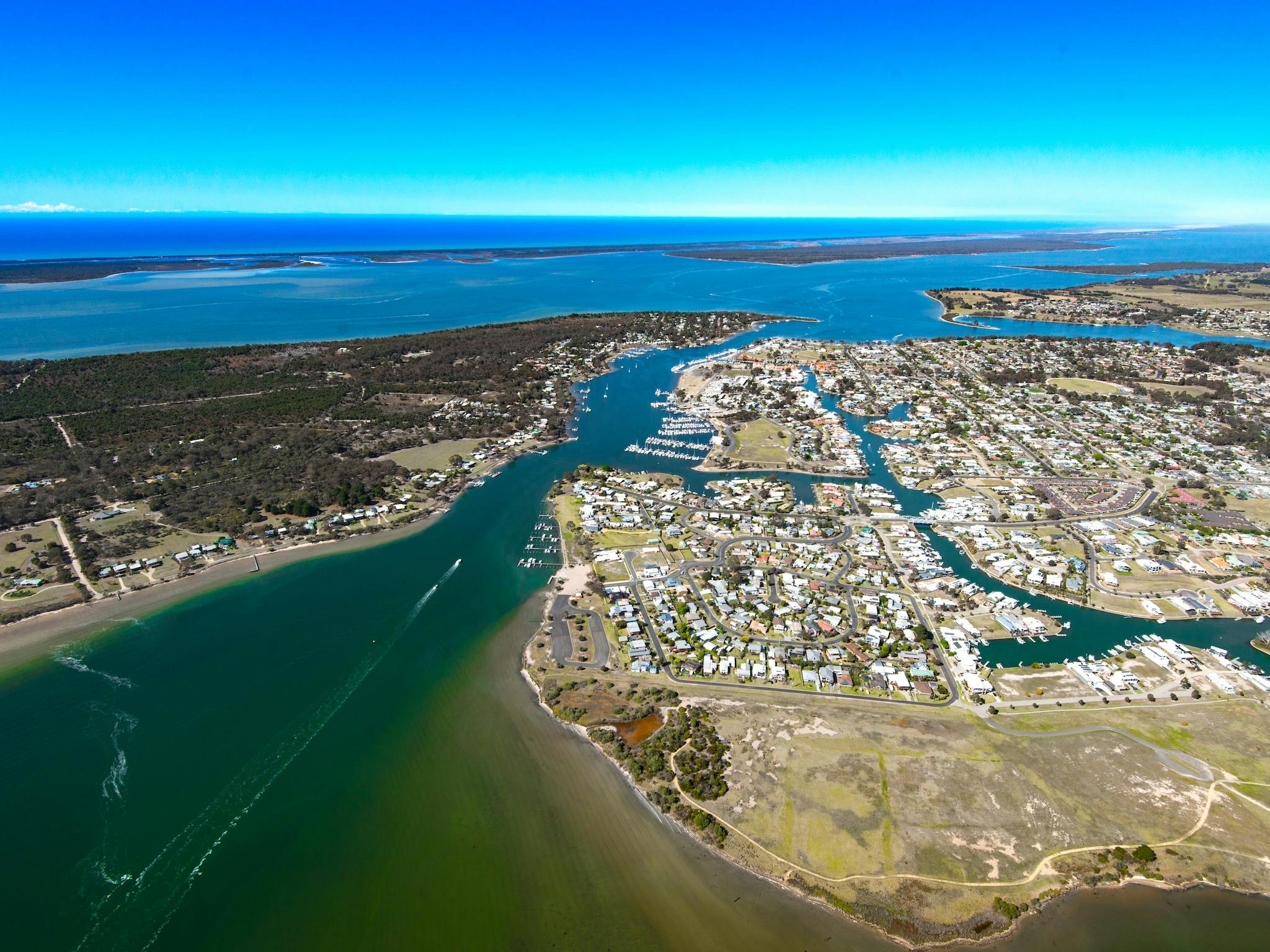 Paynesville and Raymond Island