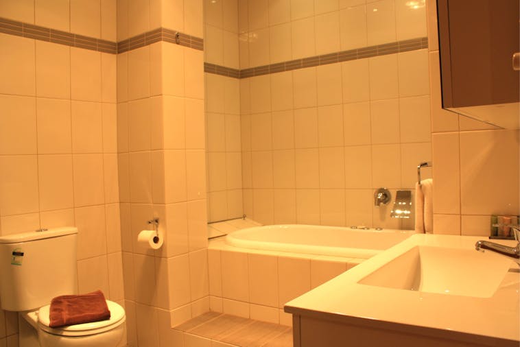 Superior Two Bedroom King Apartment