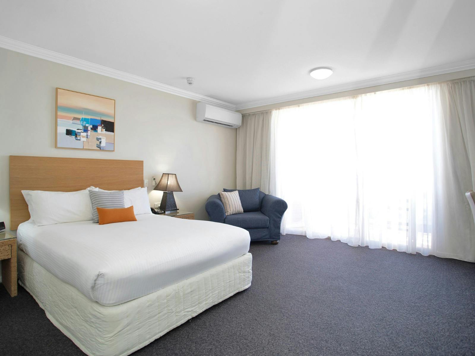 Standard Queen Harbour View