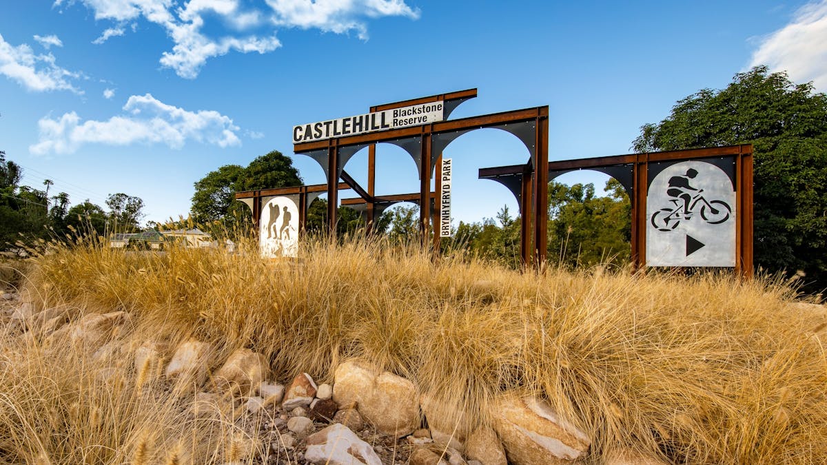 Entry signage at Ipswich's Castle Hill Blackstone Reserve