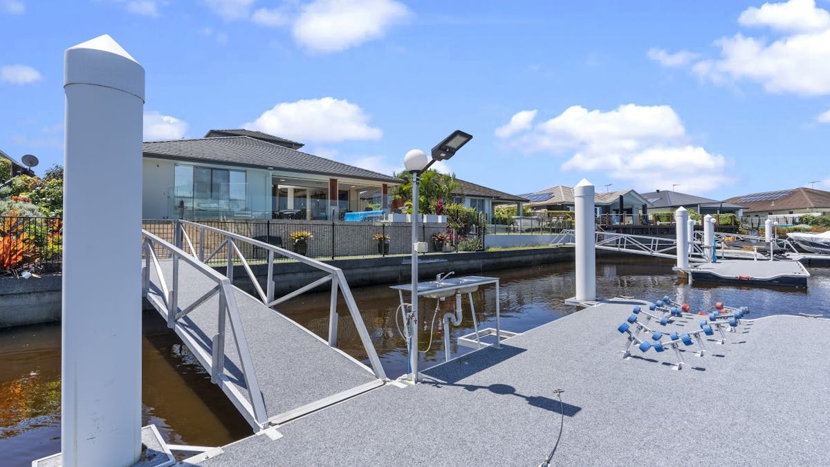 Holiday Hub Bribie Island - South East Queensland Holiday Hub Bribie Island - South East Queensland