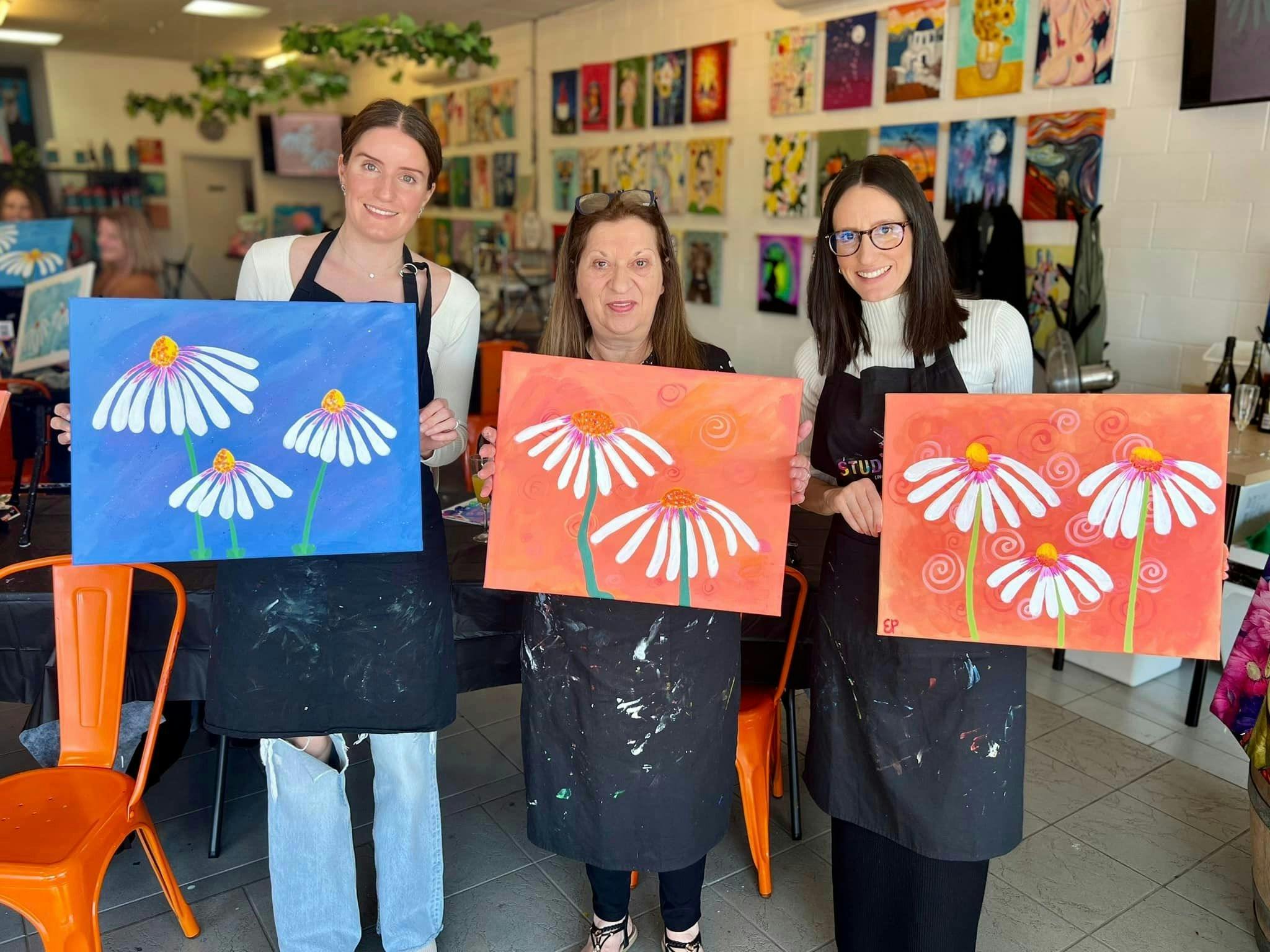 Studio Vino Painters - Daisy Wishes