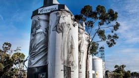 Coonalpyn Silos