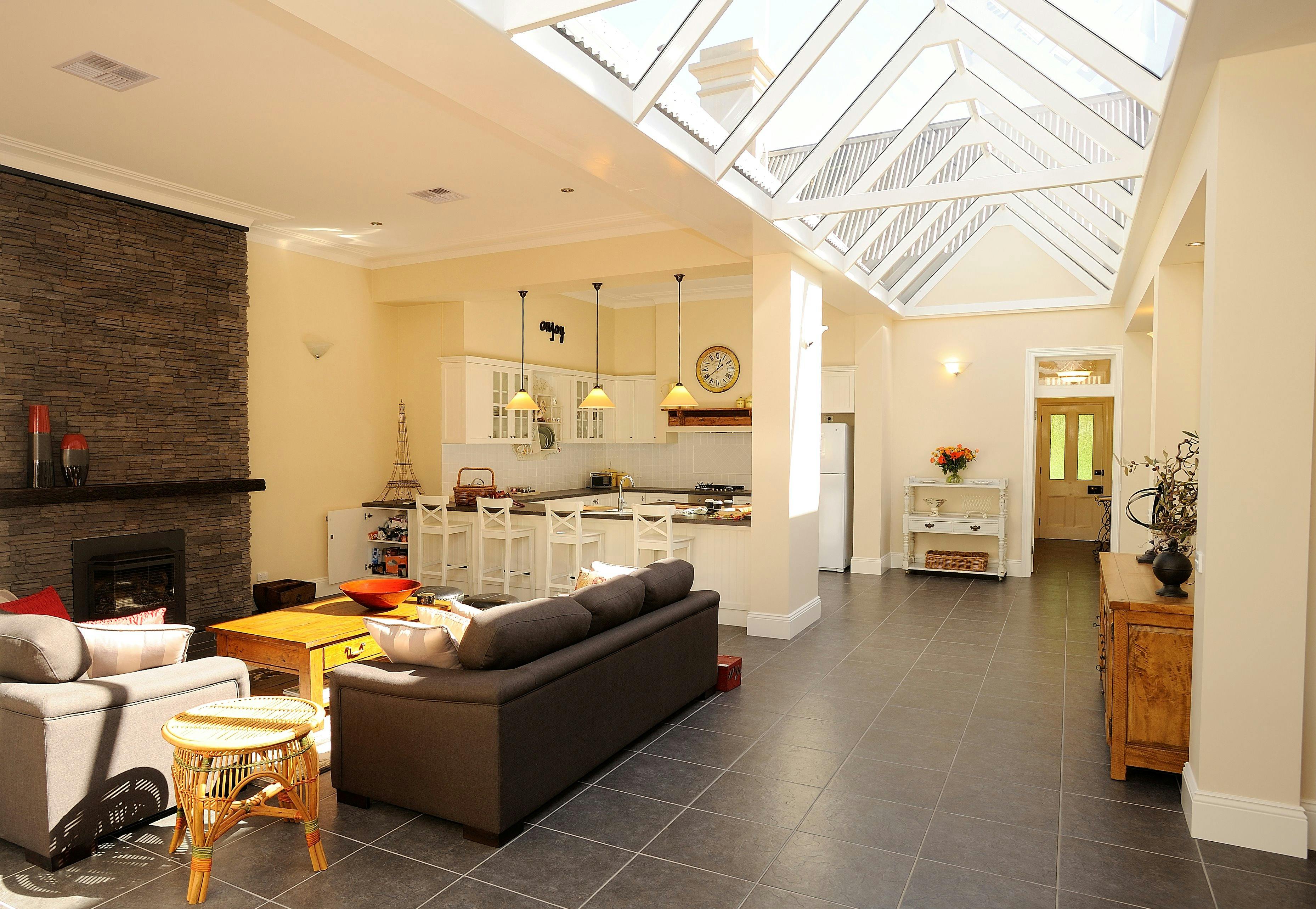 The Monarch Tumut NSW Holidays & Things to Do