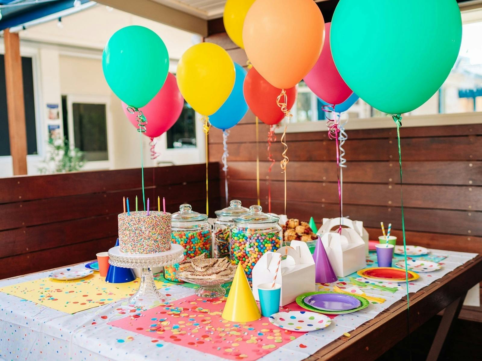 kids party set up in an outdoor cabana at Lake Illawarra Hotel