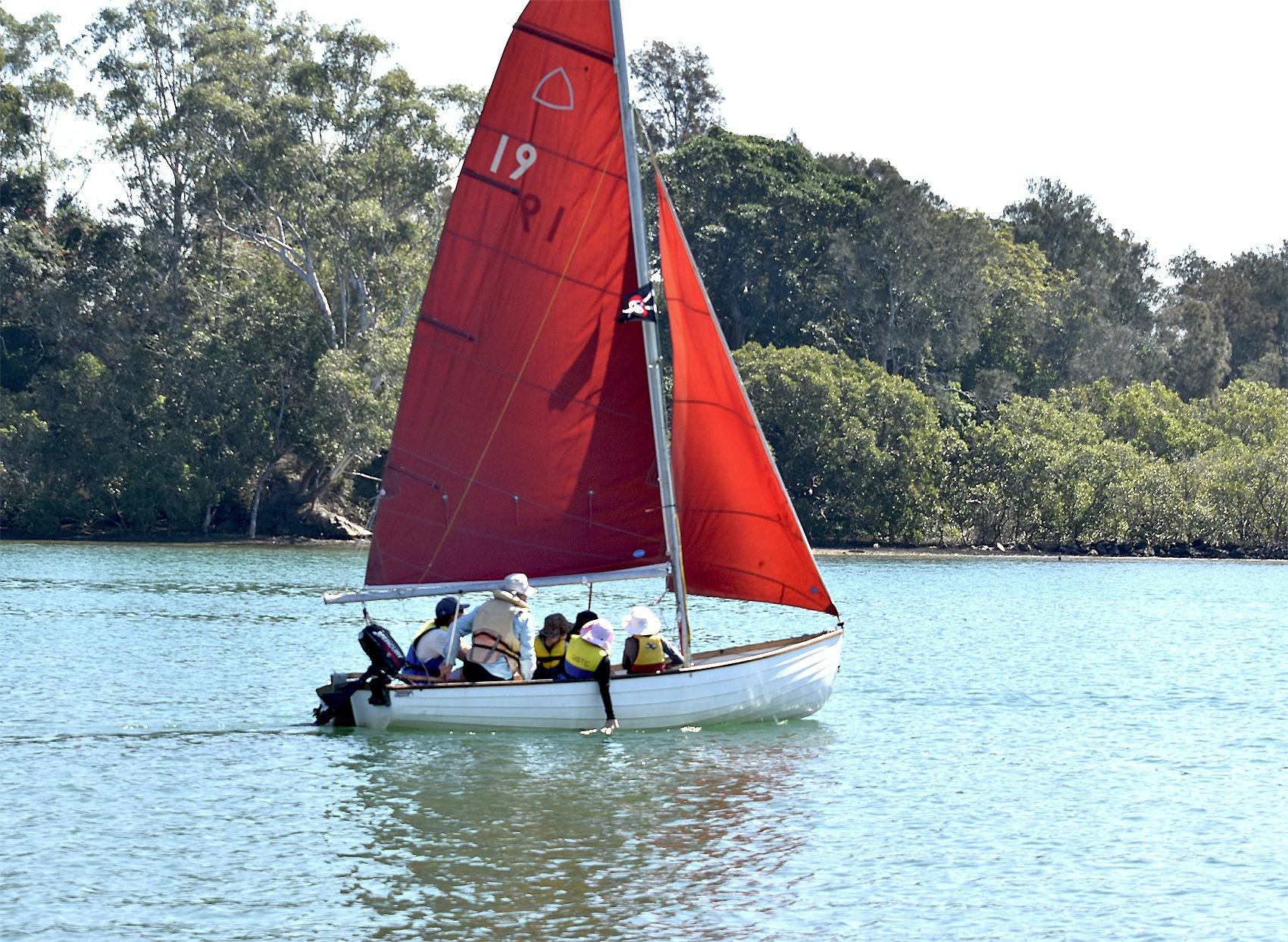 Sailurunga_Childrensailing
