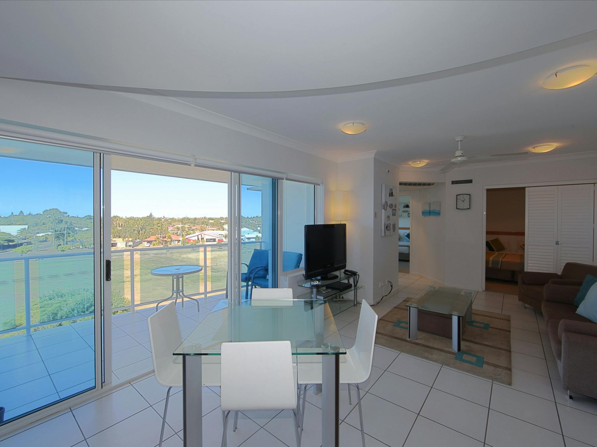 1 Bedroom Apartment - Lounge & Dining area 1 Bedroom Apartment - Lounge & Dining area