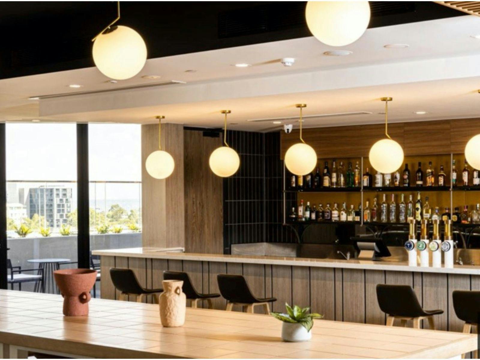 Bar and Restaurant at Mercure Melbourne Doncaster