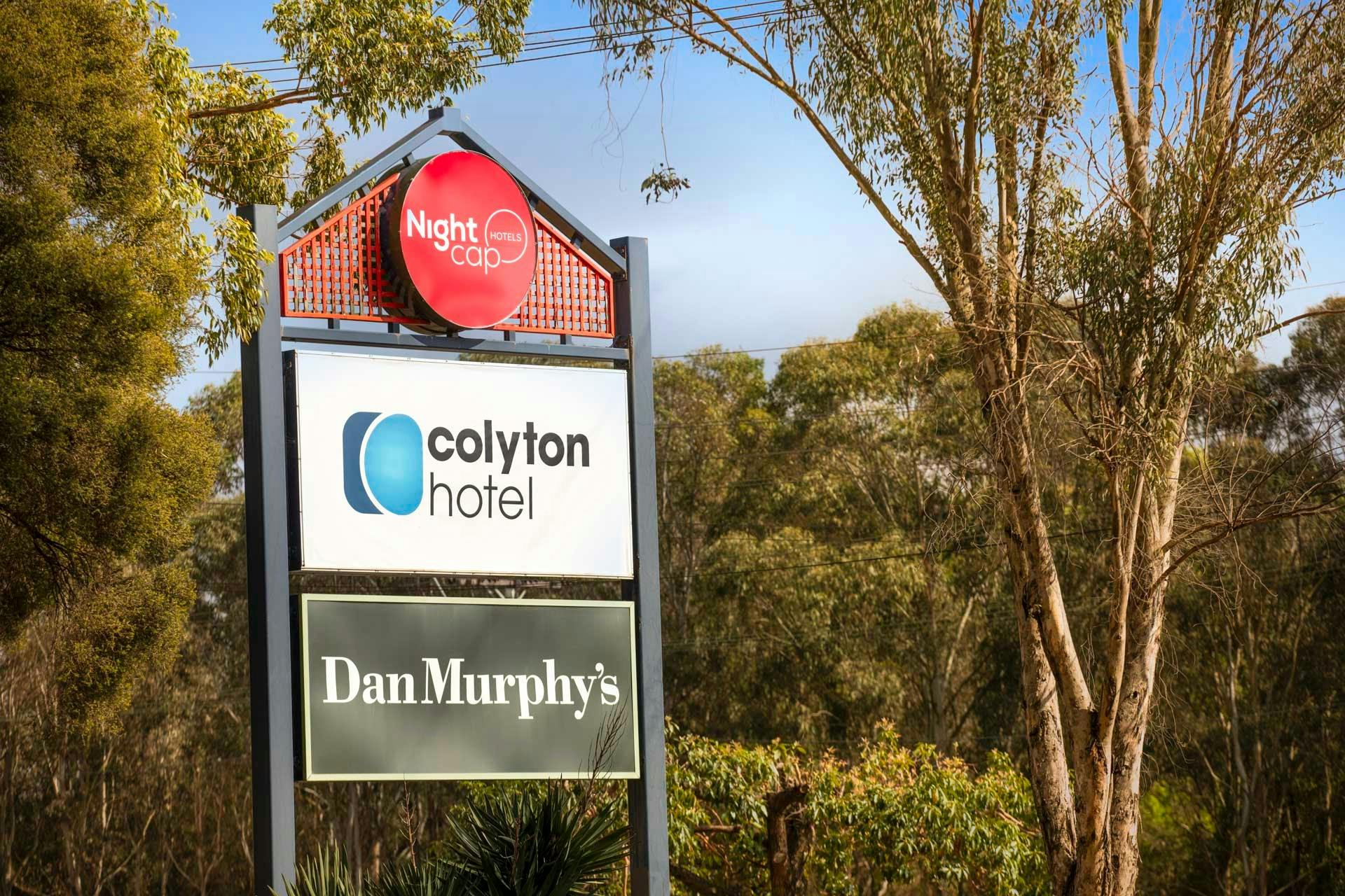 Nightcap at Colyton Hotel