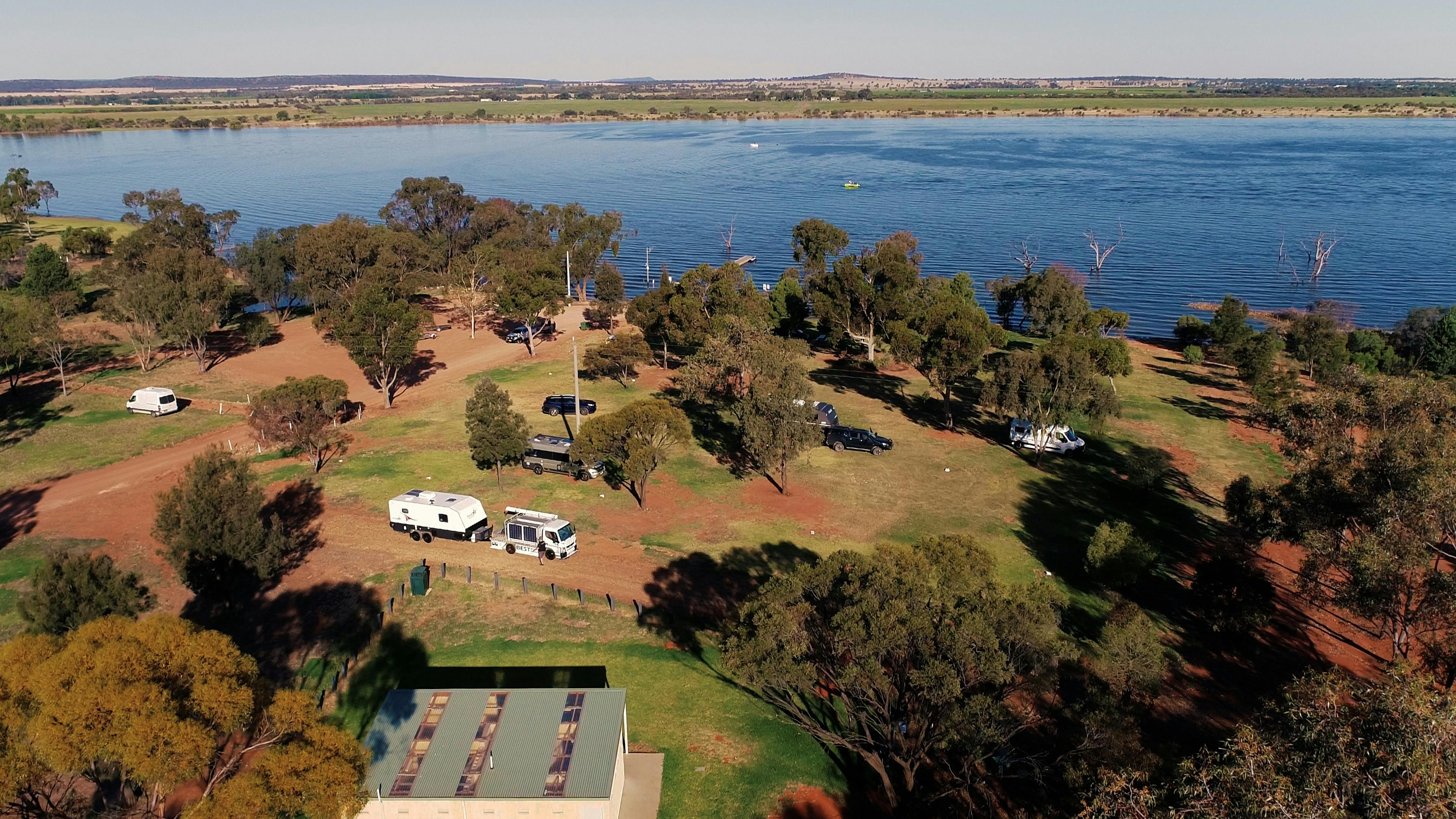 ワイアンガン湖フリーキャンプ