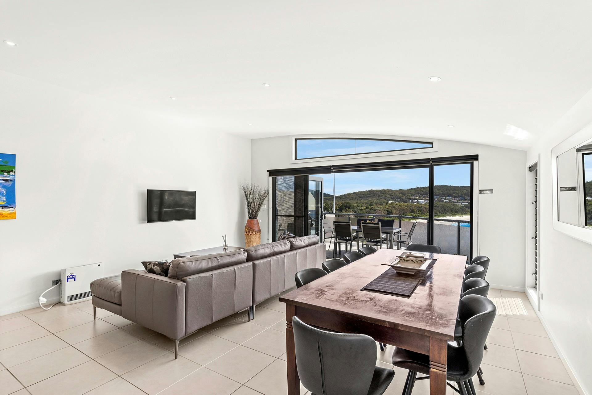 Fingal Breeze at Fingal Bay NSW Holidays & Things to