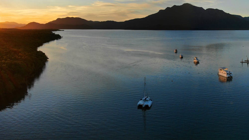 Hinchinbrook Marine Cove Resort