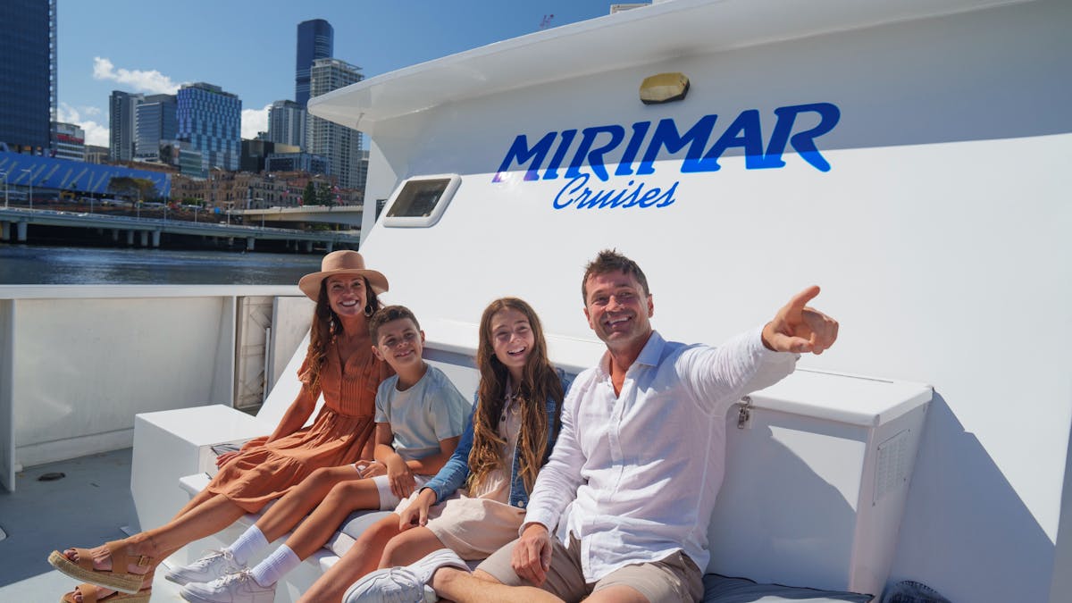 Family enjoying their Cruise to the Lone Pine Koala Sanctuary