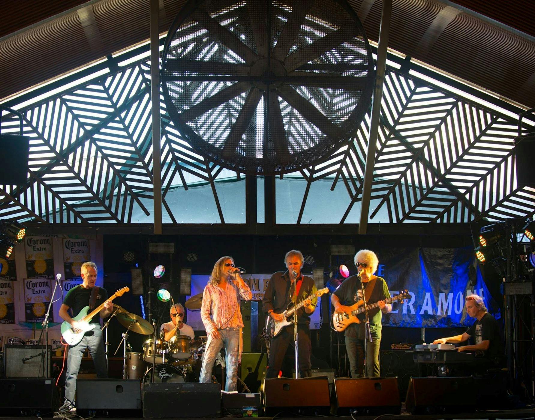 The Feramone's at Ballina RSL