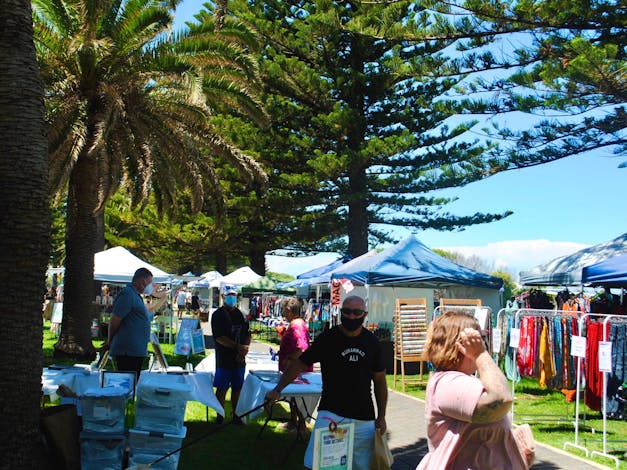 Victor Harbor Beachside Market