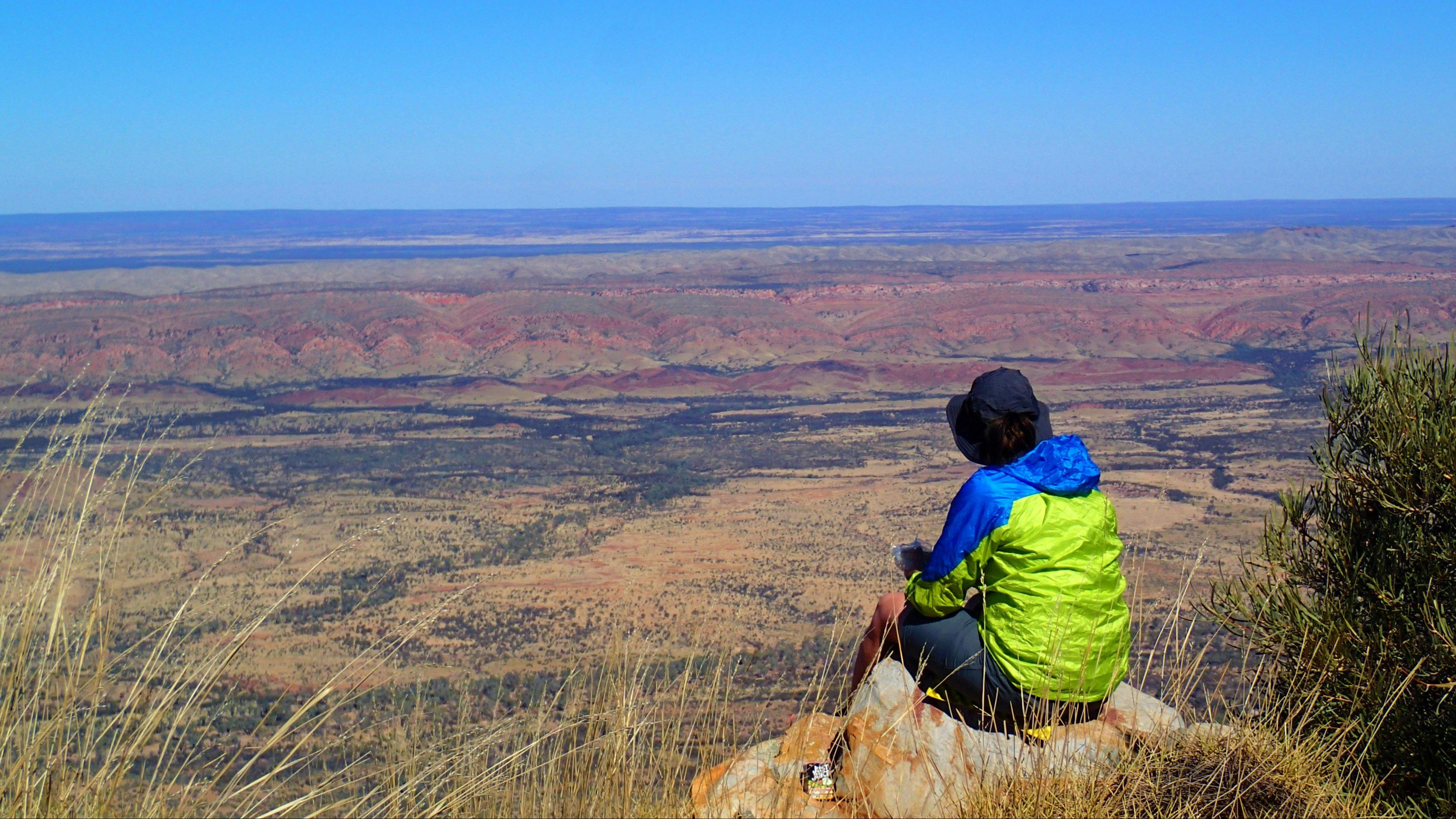 Red Centre - Uluru, Kata Tjuta, Kings Canyon and Larapinta - 6 Day - Group Guided