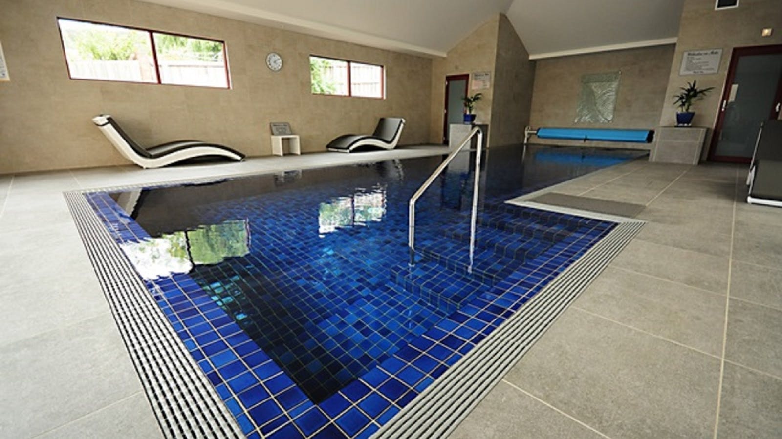 Willesden on Stoke Private Indoor Heated Ozone Pool