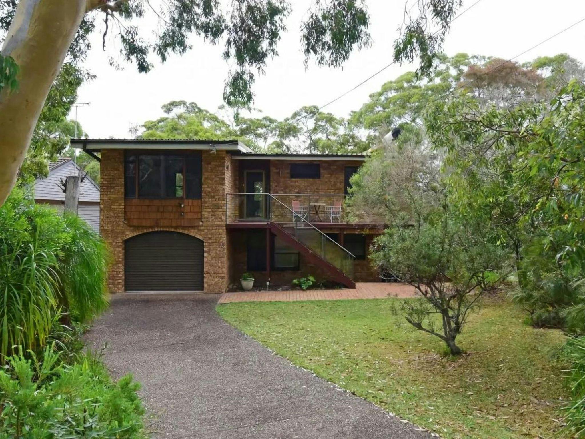 エクスペリエンス・ジャービスによるハイアムズビーチのオールデコ