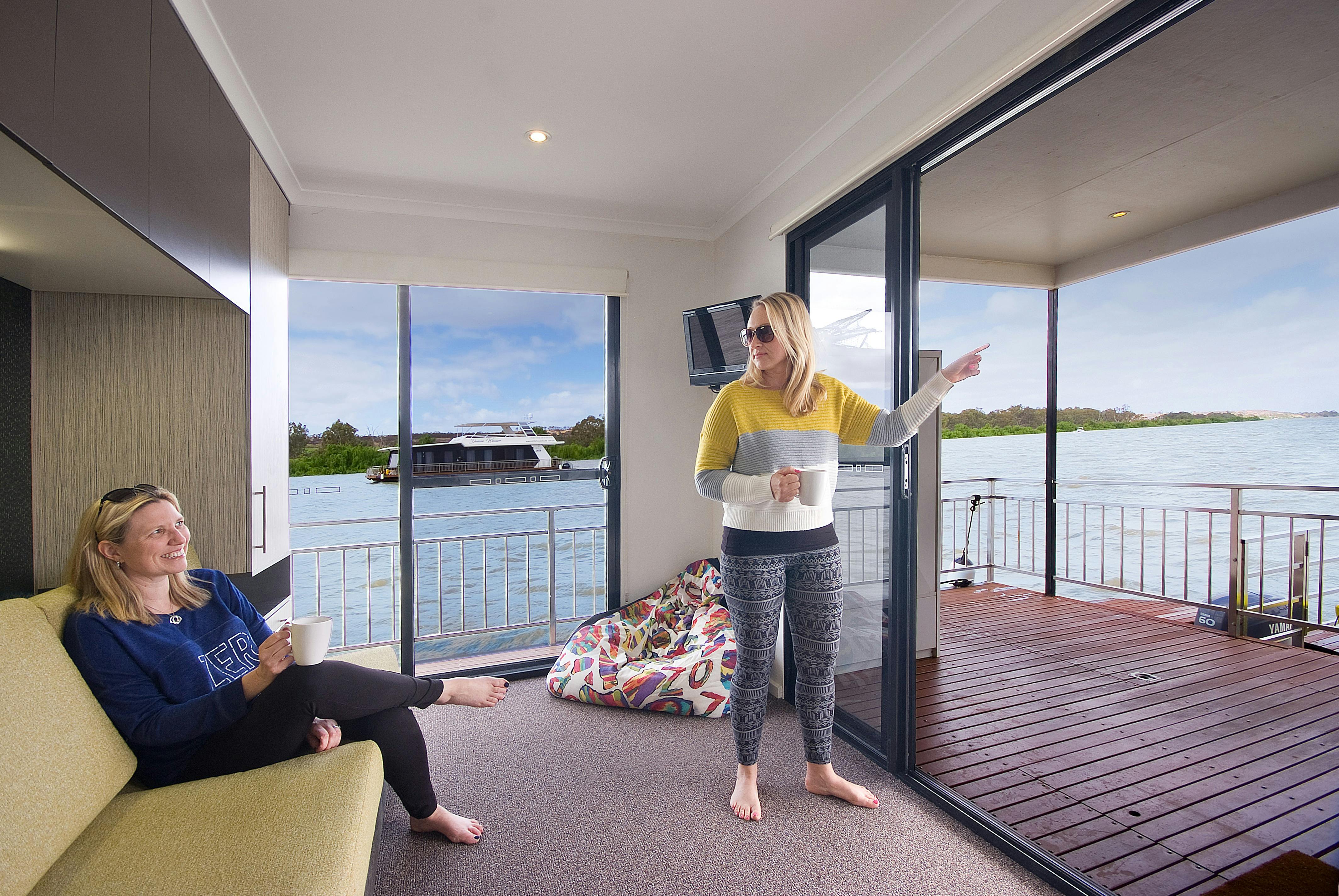 Absolute Bliss rear lounge