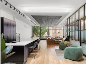 Arthurs On Commercial Mount Gambier Accommodation Entertaining