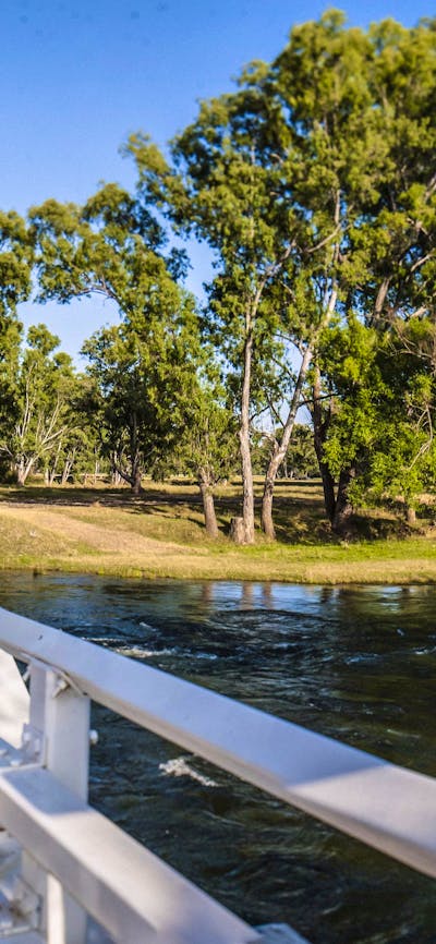 Junction Bridge in Tumut, Kosciuszko National Park. Credit, Destination NSW
