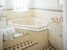 Cottage # 1 - Living Area