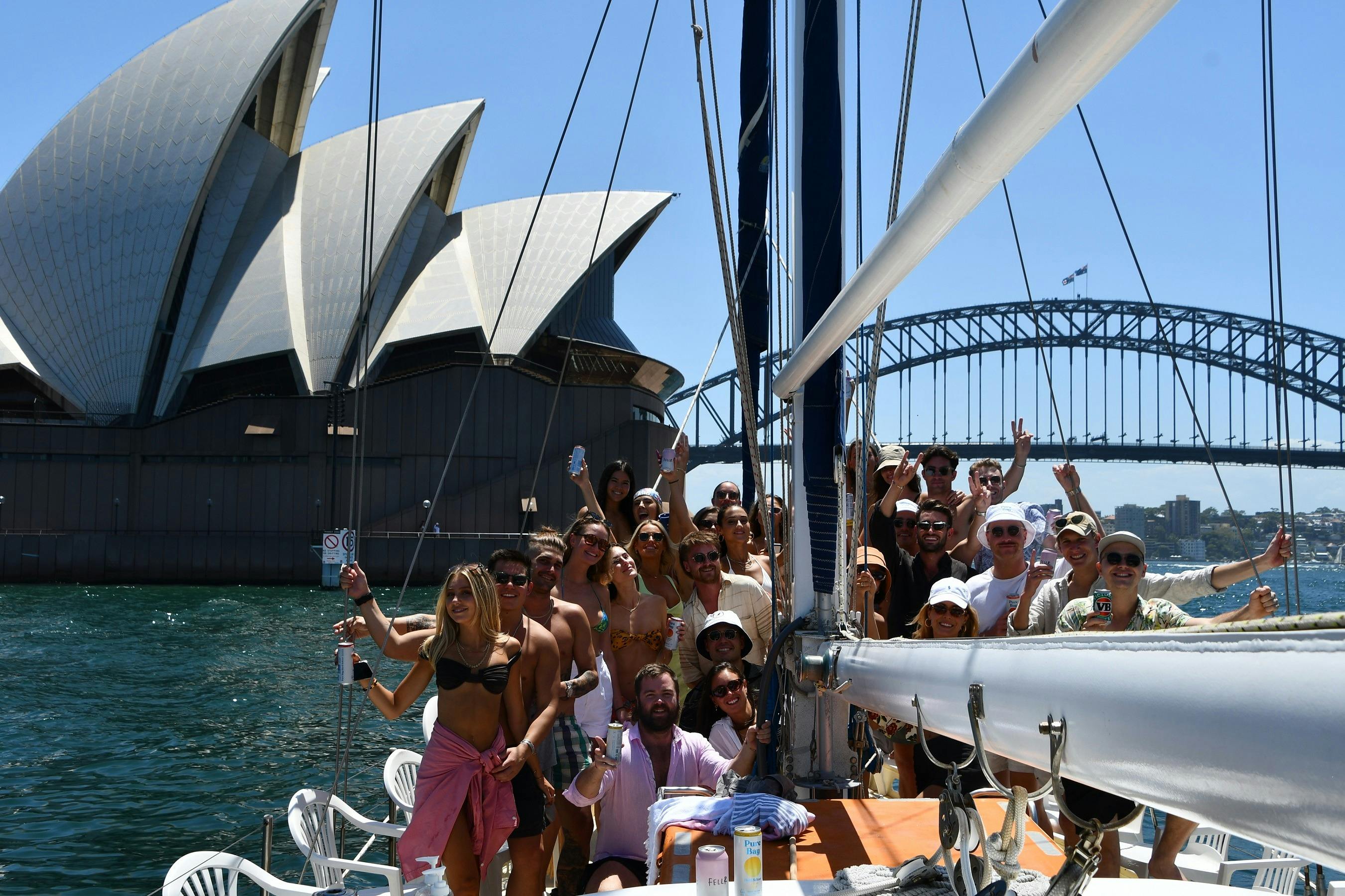 シドニーサンダンサーに乗って幸せなゲスト