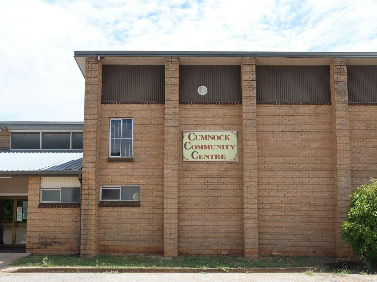 Exterior of Cumnock centre