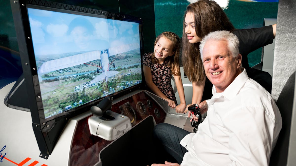 Flight simulators. Fly like Bert Hinkler. Family fun.