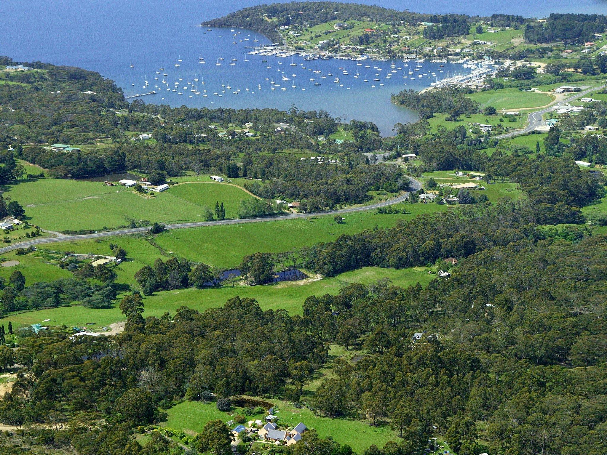 Aerial view of Kettering, with Parnella Kettering in the foreground