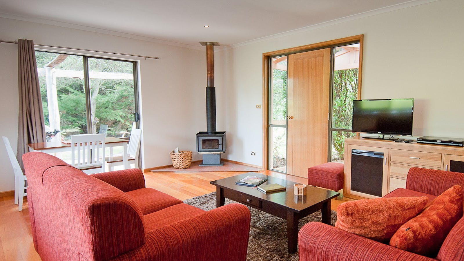 The living room in the Garden House at Parnella Kettering