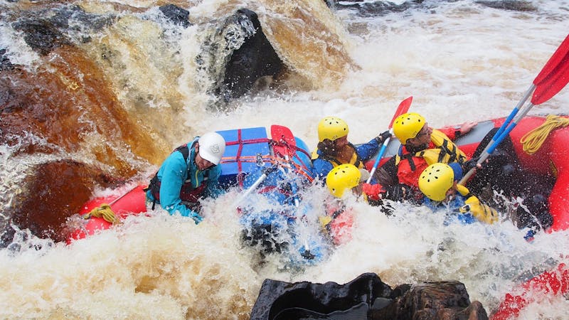 Elias and his crew are getting submerged on the Trojan rapid.