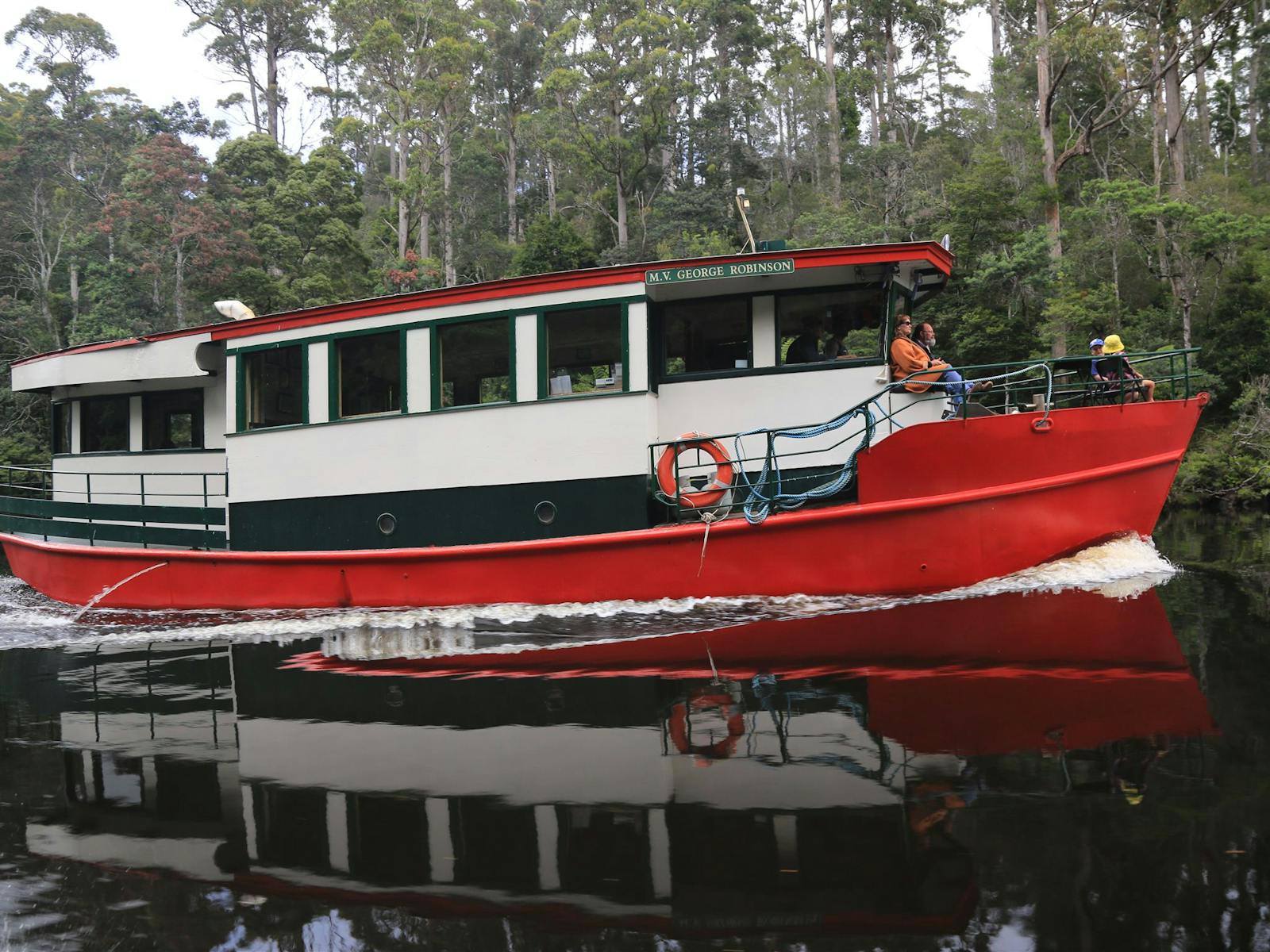 MV 'George Roinson' cruising the Arthur River