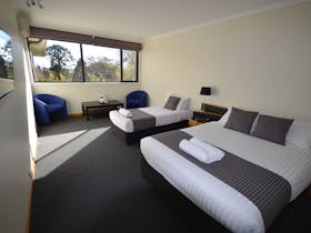 Commodore Regent Hotel