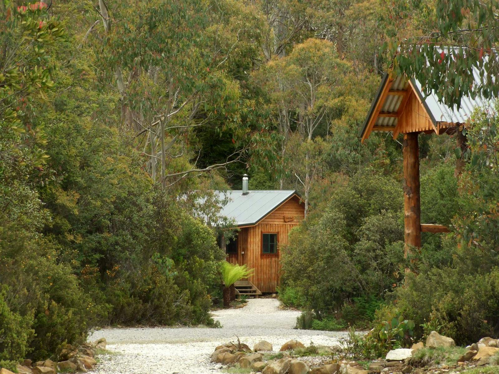 Open plan studio cabins offer cosy and warm cabin accommodation at Cradle Mountain