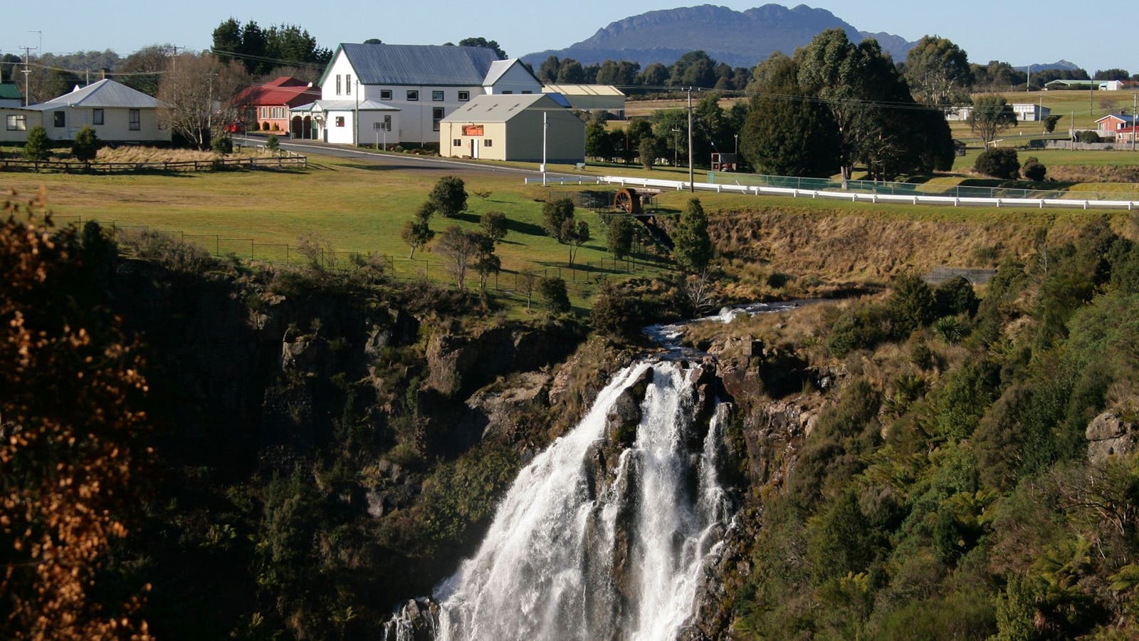 Waratah Falls