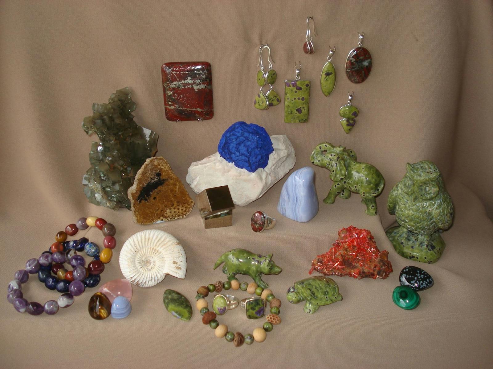 Lunaris Gemstones