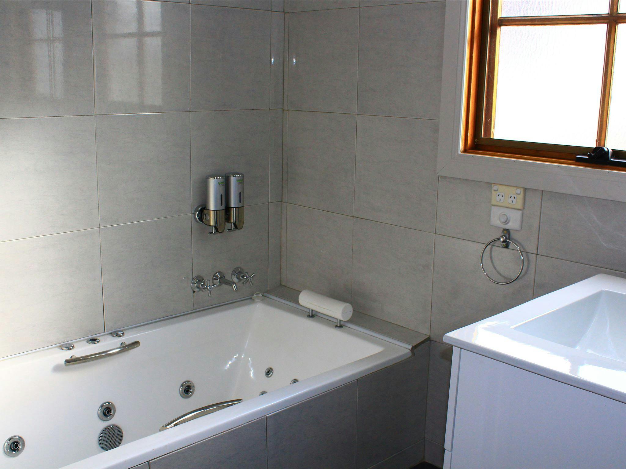 Hatchers Richmond Manor