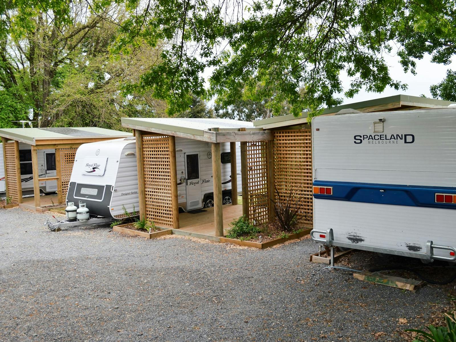 Deluxe onsite caravans