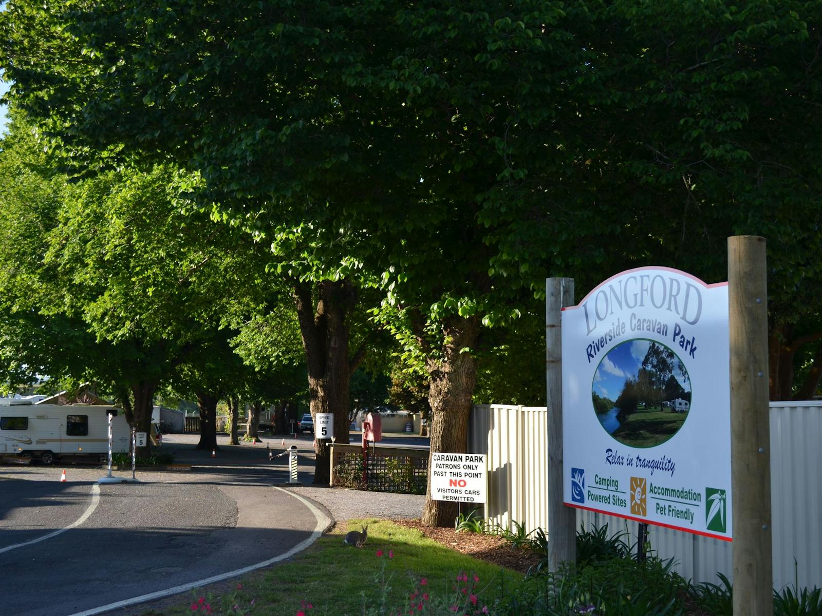 Welcome to Longford Riverside Caravan Park