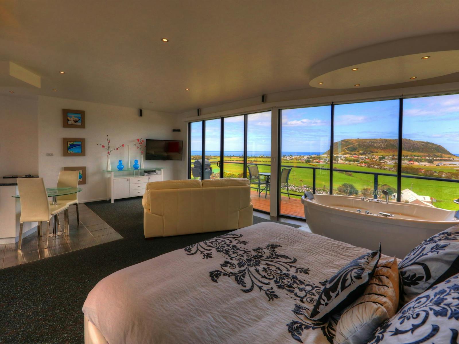 Luxury studio apartment