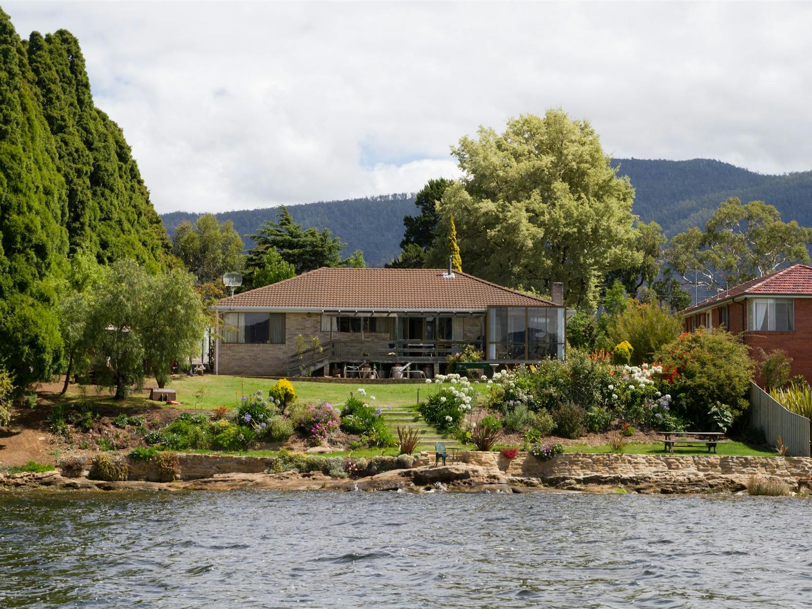 Derwent Vista from River